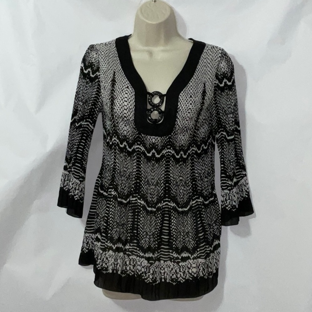 💲Nicola, Stretchy Shirt, Size S